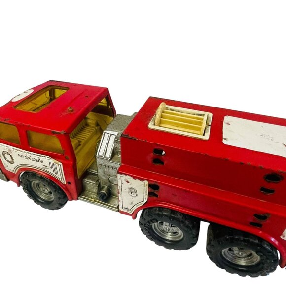 Vintage Large Tonka Toy Fire Truck Red Metal Plastic Model Rusty 1986 Metal  So - Picture 3 of 15
